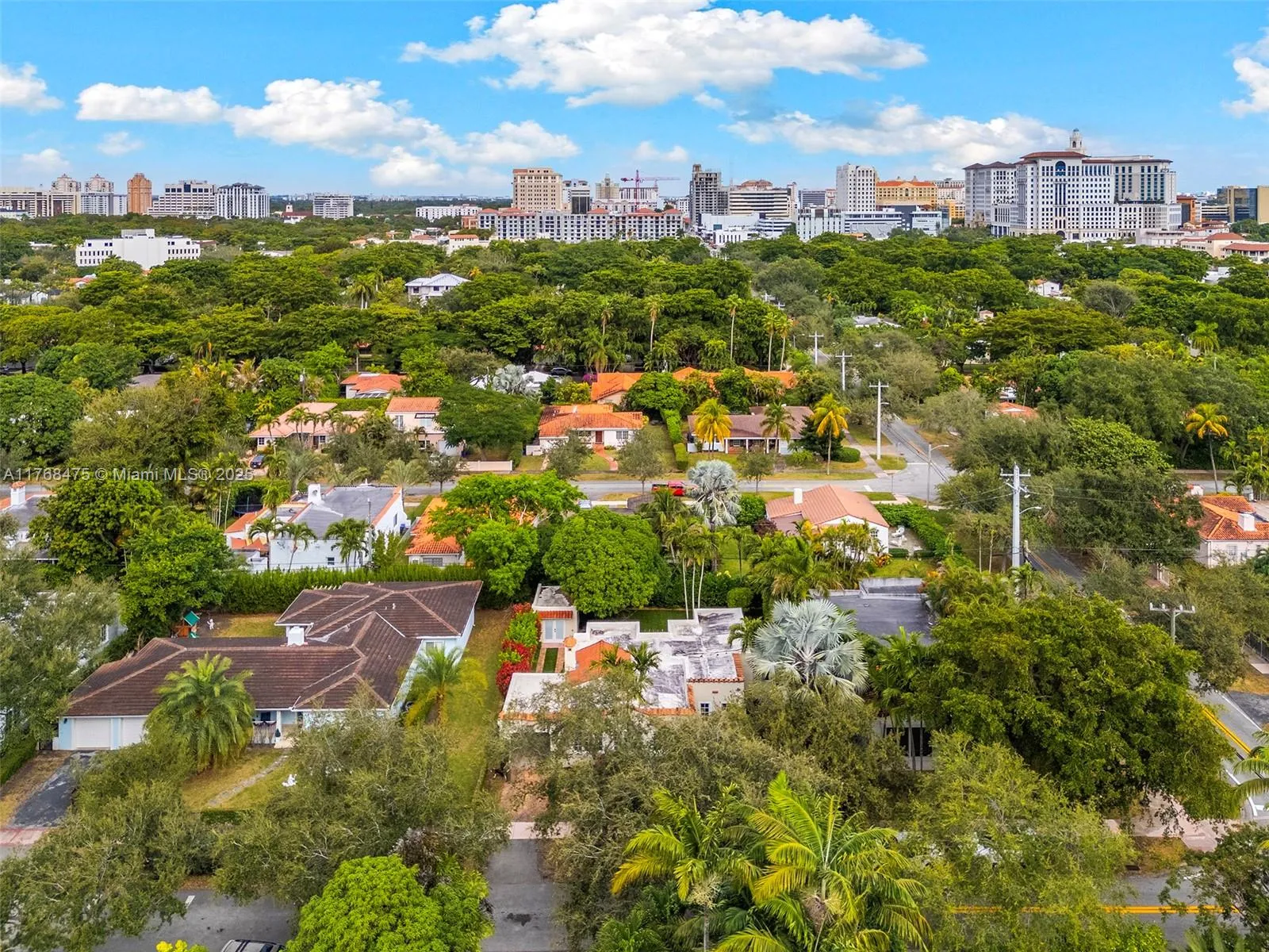 Coral Gables, Florida 33134, United States, 4 Bedrooms Bedrooms, ,3 BathroomsBathrooms,Residential,Active,92692
