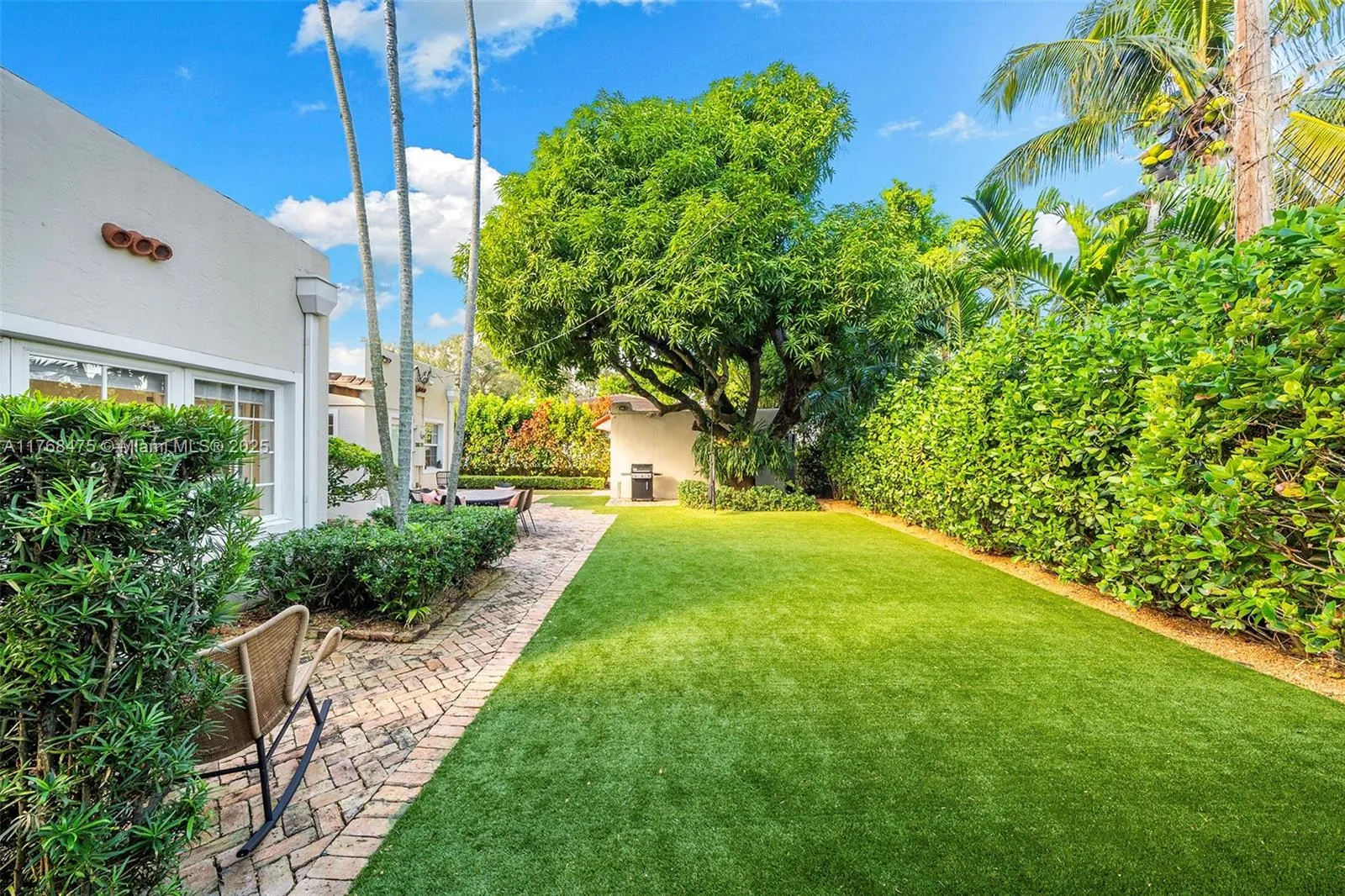 Coral Gables, Florida 33134, United States, 4 Bedrooms Bedrooms, ,3 BathroomsBathrooms,Residential,Active,92692