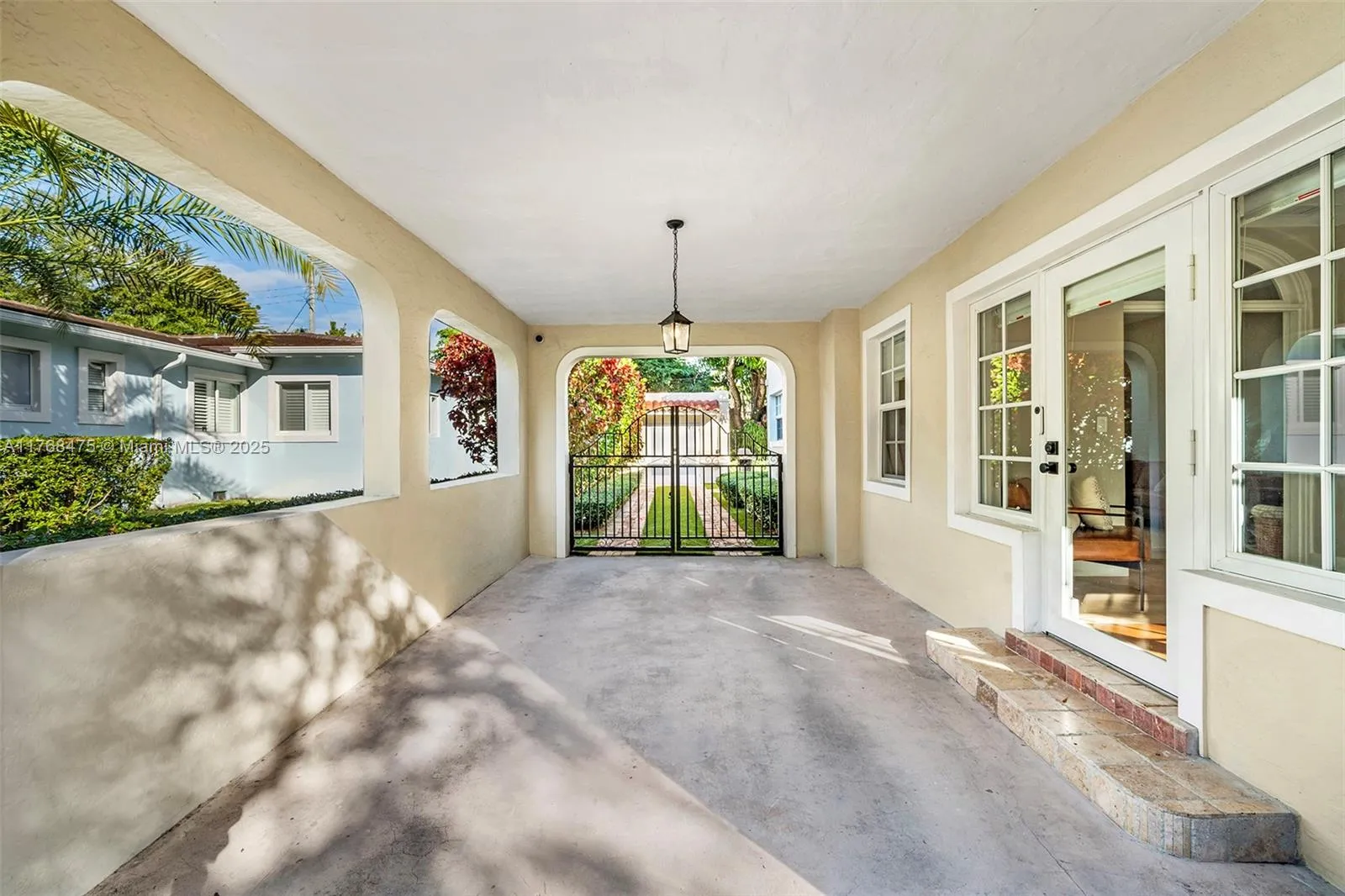 Coral Gables, Florida 33134, United States, 4 Bedrooms Bedrooms, ,3 BathroomsBathrooms,Residential,Active,92692