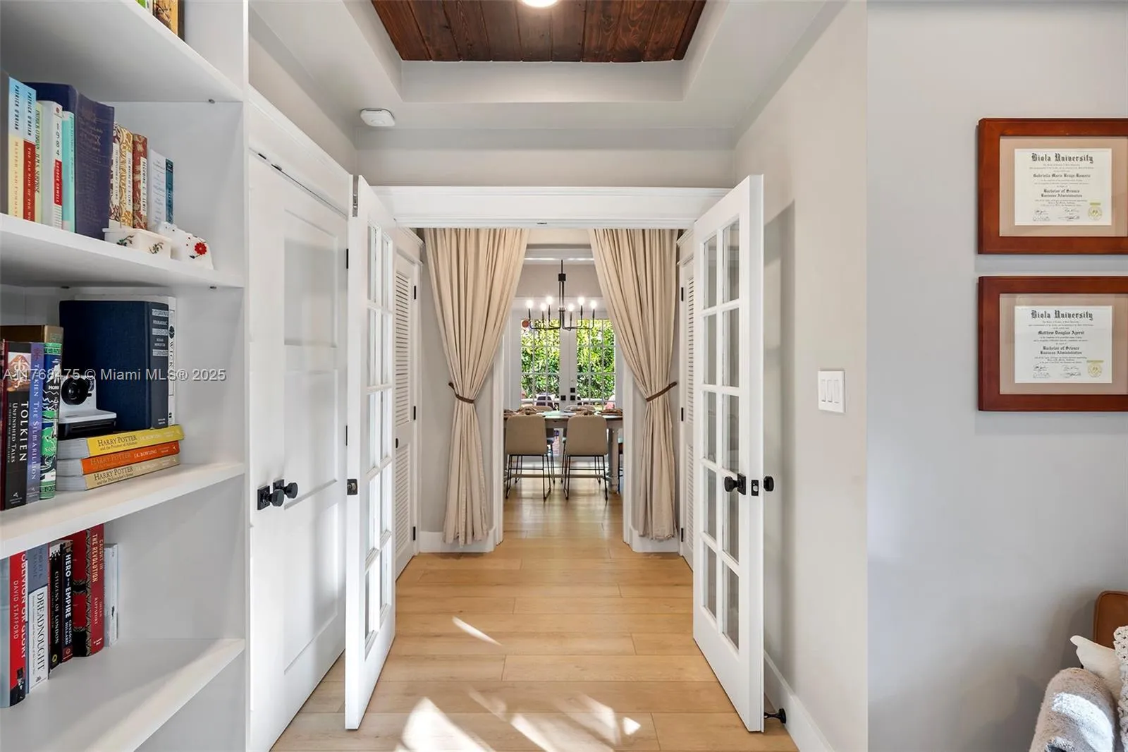 Coral Gables, Florida 33134, United States, 4 Bedrooms Bedrooms, ,3 BathroomsBathrooms,Residential,Active,92692