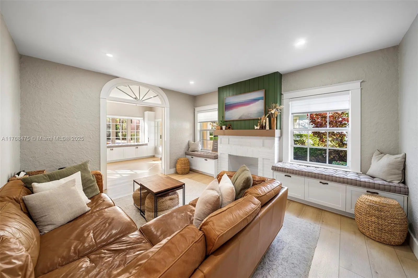 Coral Gables, Florida 33134, United States, 4 Bedrooms Bedrooms, ,3 BathroomsBathrooms,Residential,Active,92692