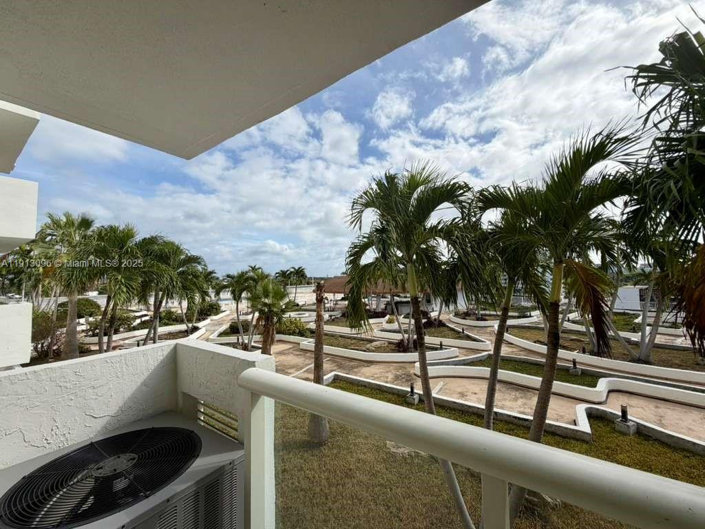 SAILBOAT CAY CONDO - Residential Lease