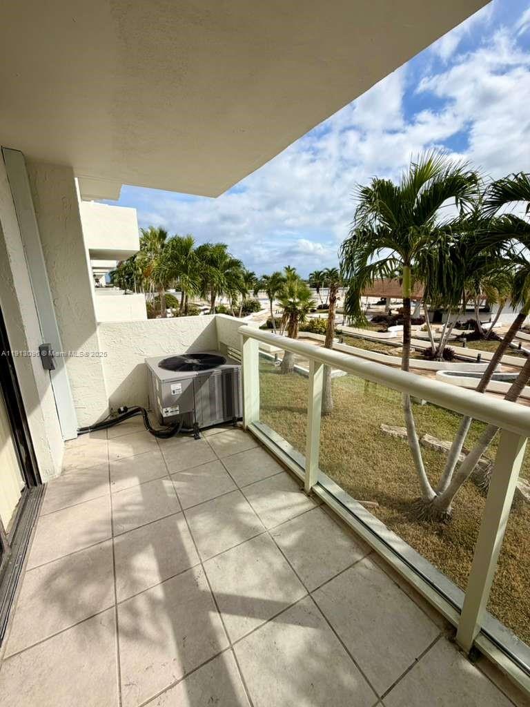 SAILBOAT CAY CONDO - Residential Lease