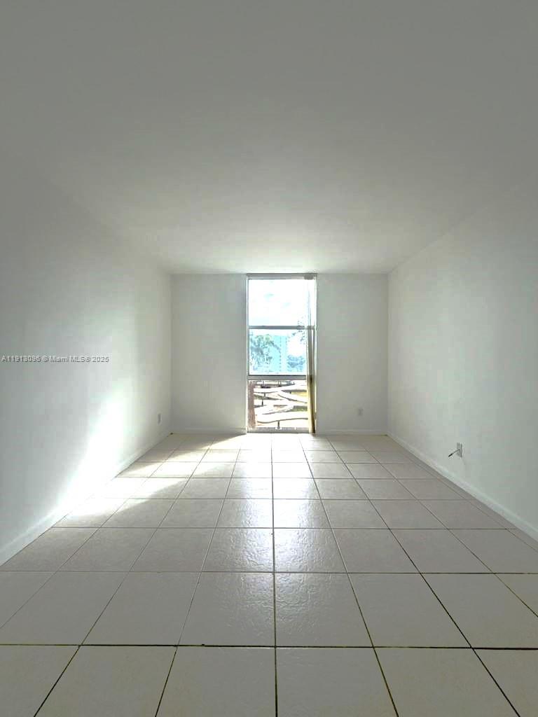 SAILBOAT CAY CONDO - Residential Lease