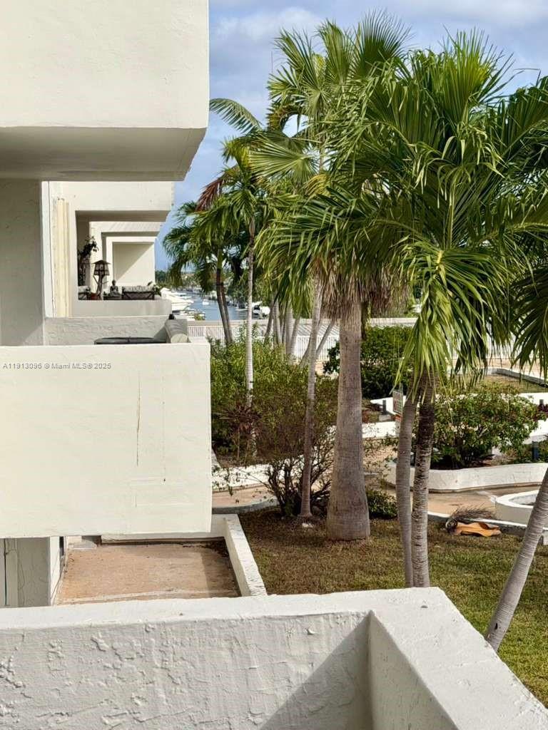 SAILBOAT CAY CONDO - Residential Lease