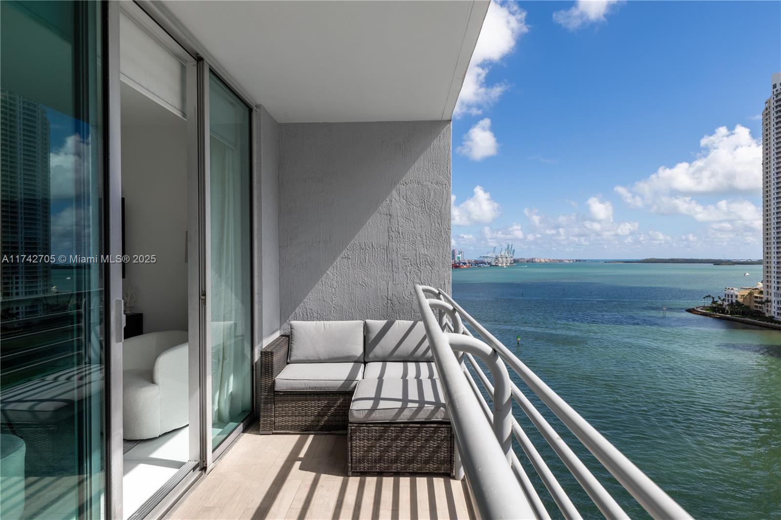 Property for Sale at 325 S Biscayne Blvd 1415, Miami, Broward County, Florida - Bedrooms: 2 
Bathrooms: 2  - $710,000
