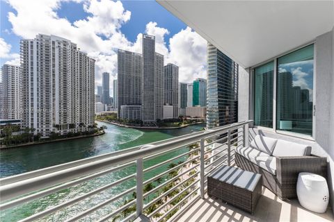 325 S Biscayne Blvd 1415 Miami FL 33131