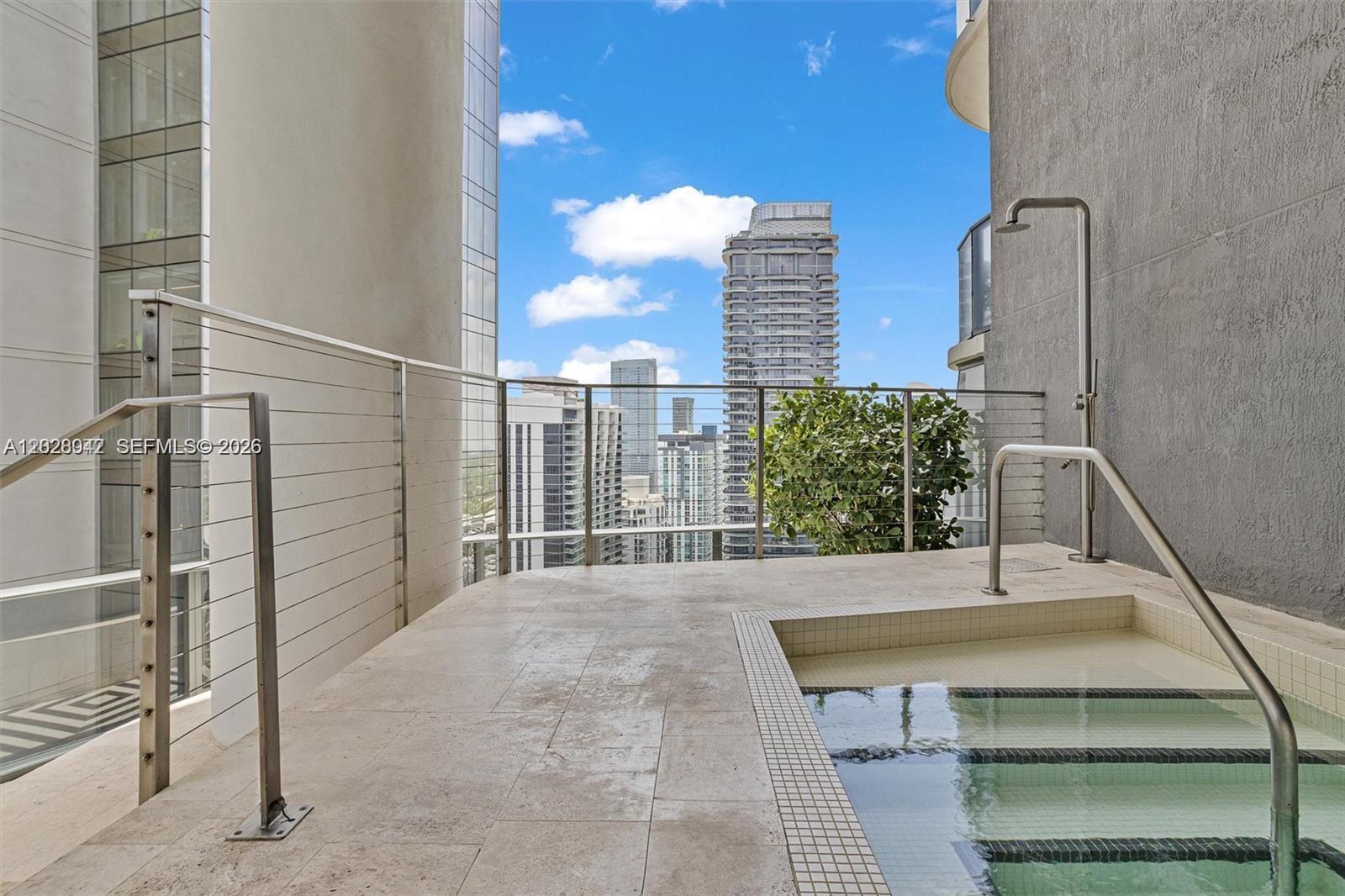 801 SMA RESIDENCES CONDO - Residential