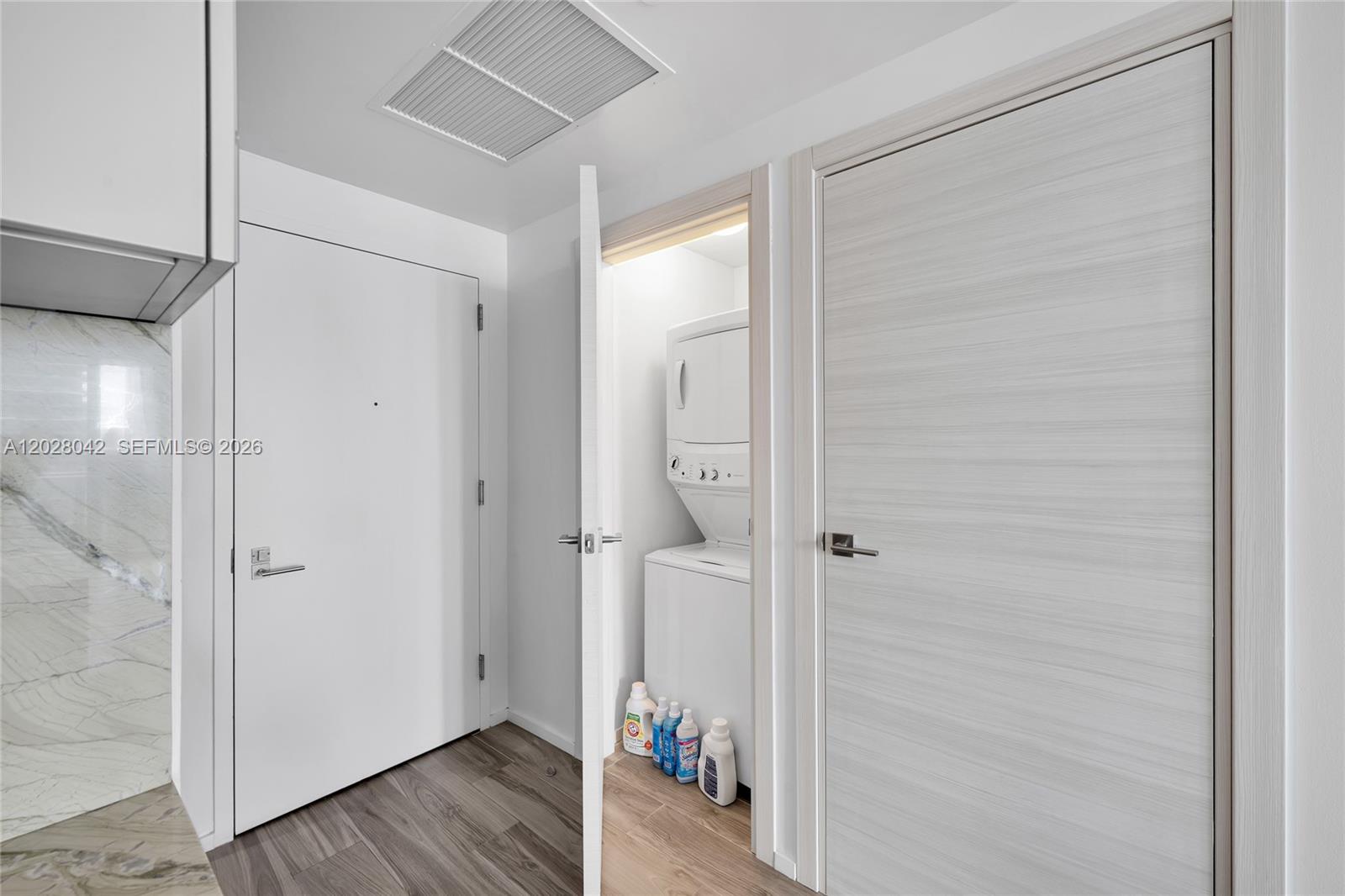 801 SMA RESIDENCES CONDO - Residential