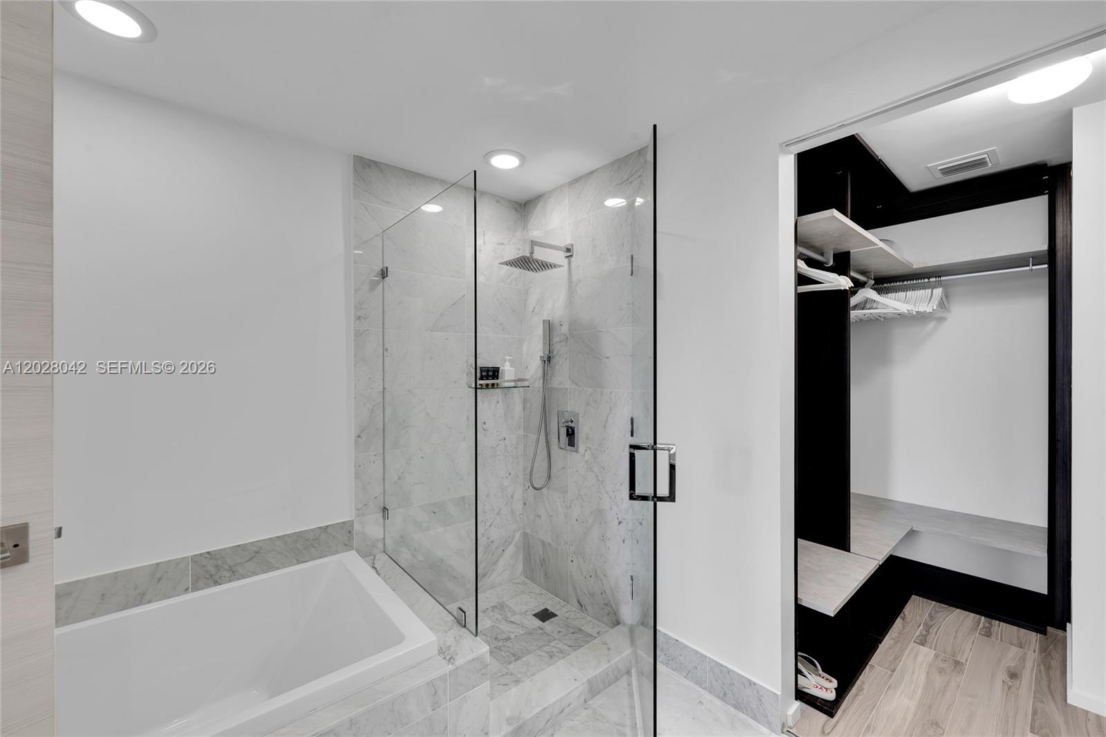 801 SMA RESIDENCES CONDO - Residential