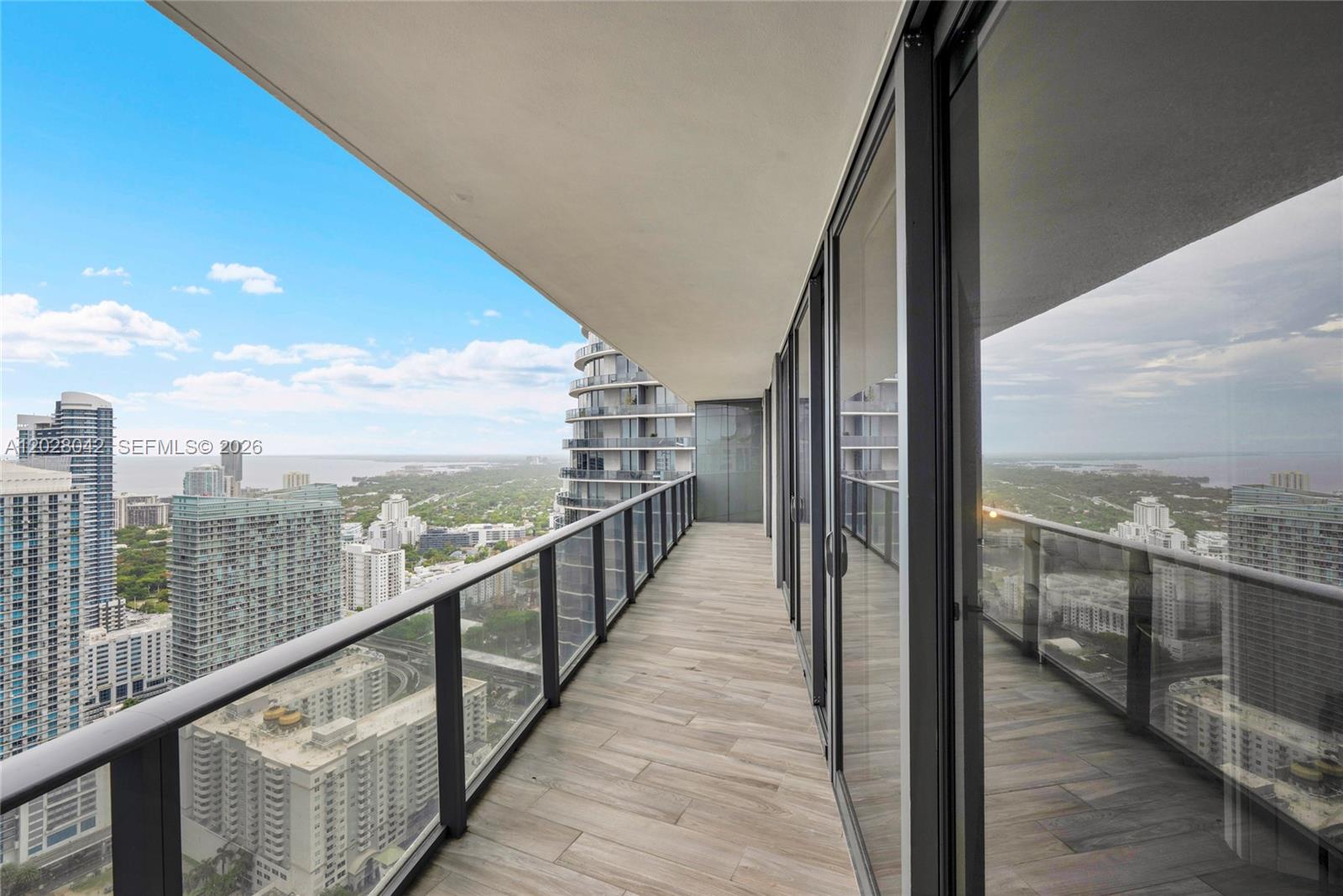 801 SMA RESIDENCES CONDO - Residential