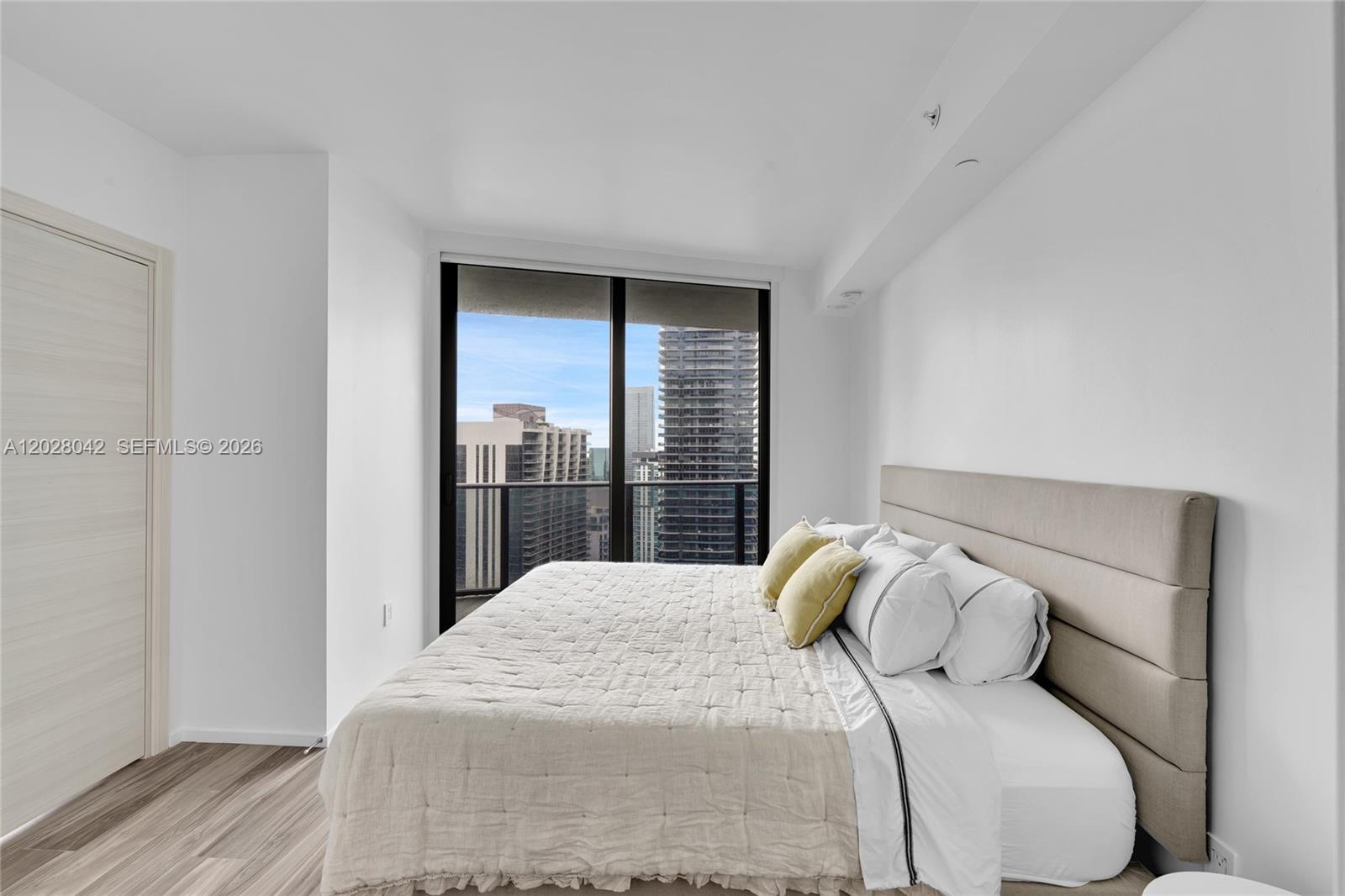801 SMA RESIDENCES CONDO - Residential