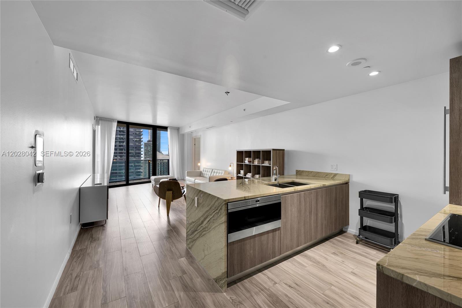 801 SMA RESIDENCES CONDO - Residential