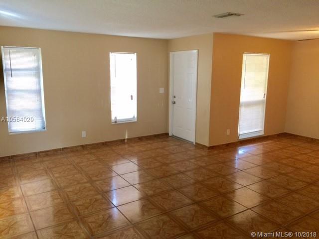 LAUDERHILL MANOR - Residential Lease