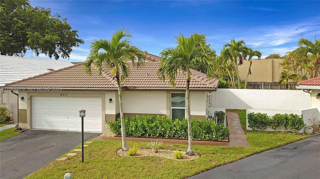 Photo of Davie, FL 33331 (MLS # A11964976)