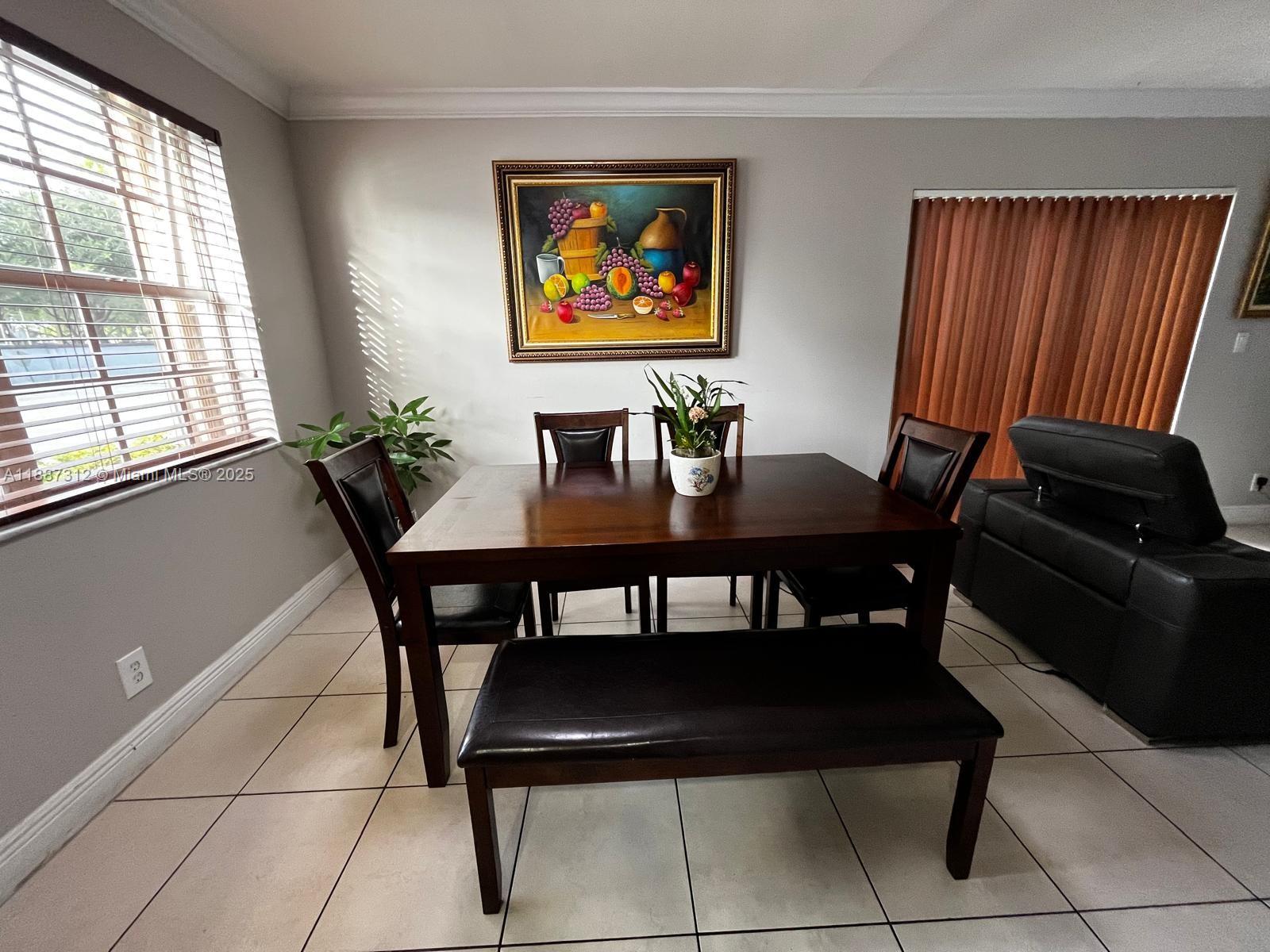 WINDMILL LAKES V CONDO - Residential