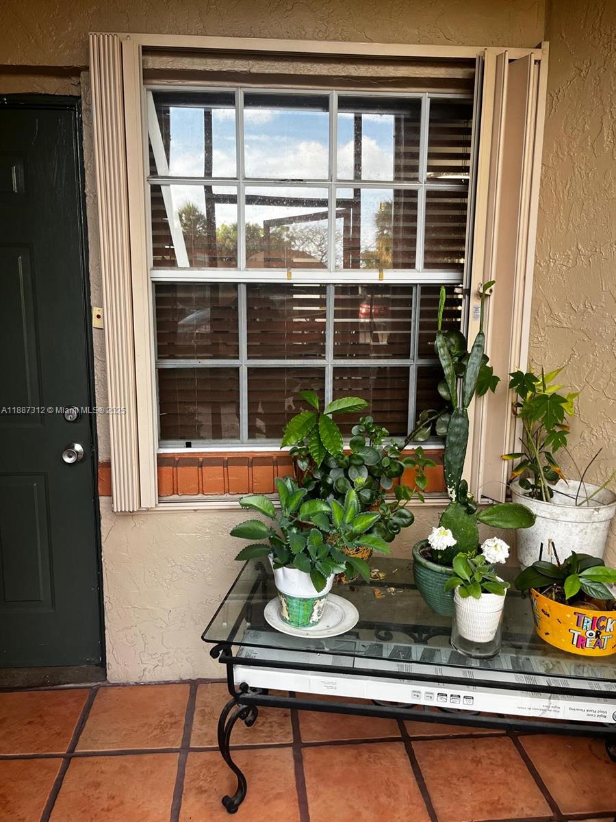 WINDMILL LAKES V CONDO - Residential