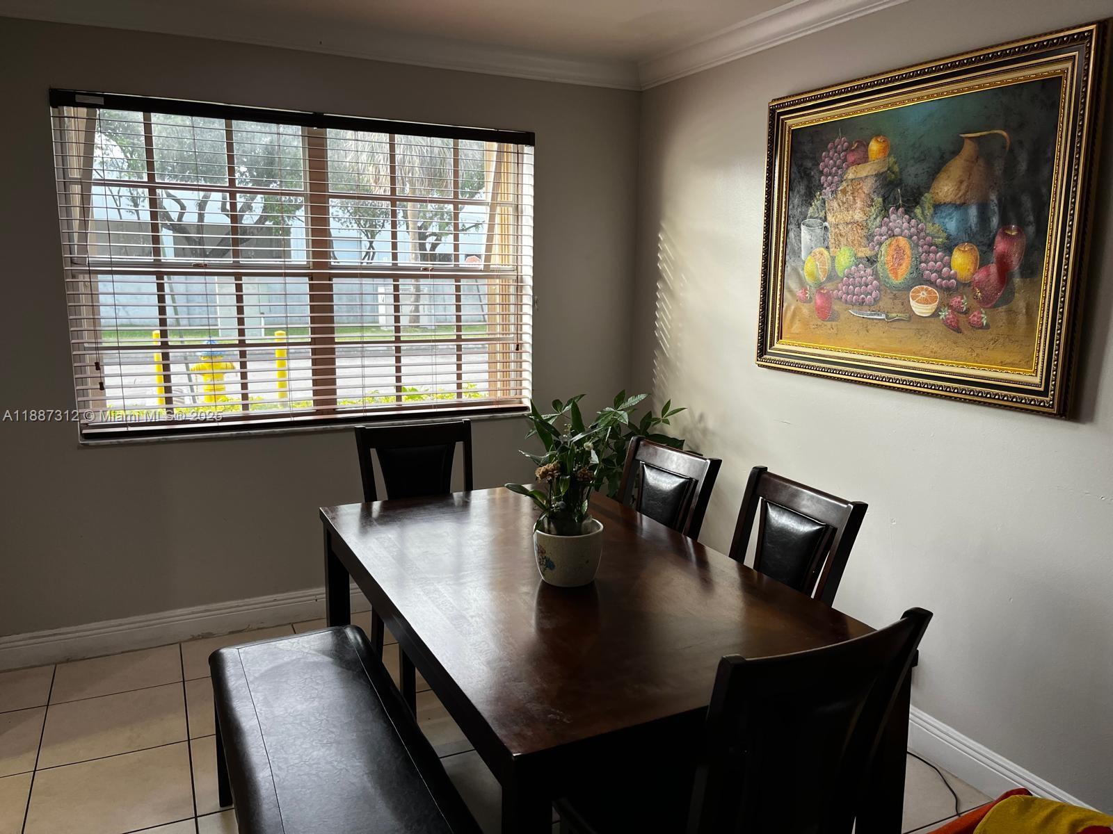 WINDMILL LAKES V CONDO - Residential