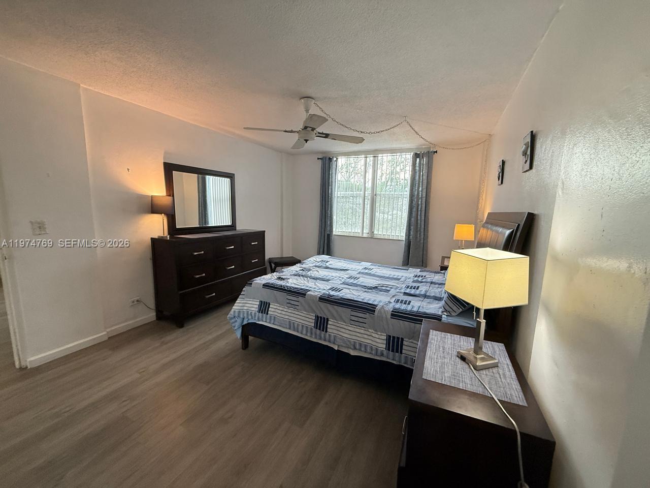 EASTERN SHORES WHITE HOUS - Residential Lease