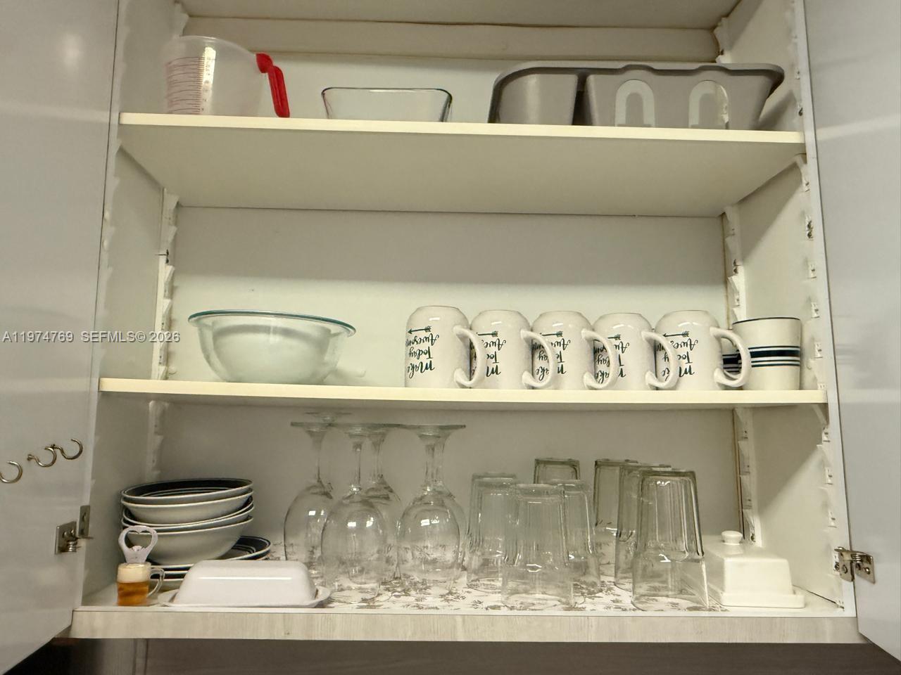 EASTERN SHORES WHITE HOUS - Residential Lease