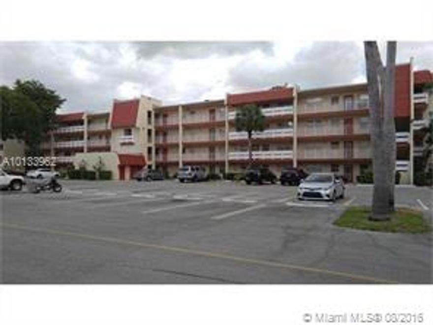 Beautiful & recently painted 2 bedrooms 2 baths unit on second floor with gorgeous golf view, building has elevator. Kitchen has granite counter tops with wood cabinets and space for a small table. Master bedroom has walk-in closet, 2nd bedroom has 2 closets.  Ceiling fans in every bedroom. Very well maintained 55+ community with Clubhouse and pool, located close to public transportation. Sorry, no pets! Renter's insurance required ($300K liability, $5K contents). Min credit 630, min income $30K.