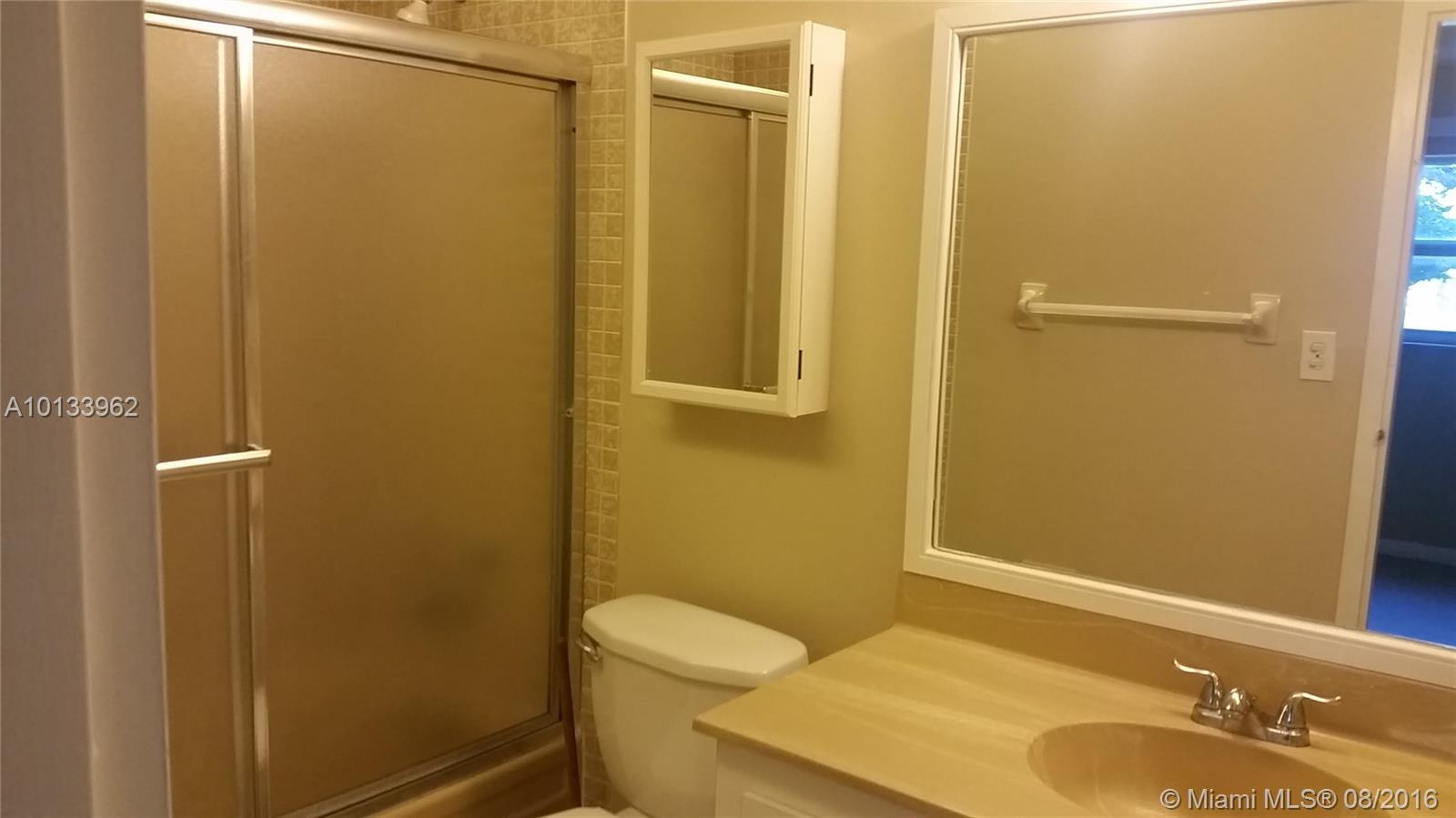 Oriole Golf & Tennis - Residential Lease