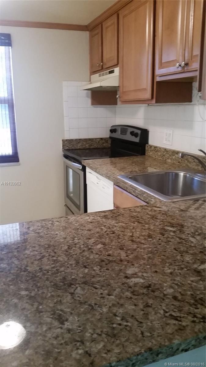 Oriole Golf & Tennis - Residential Lease