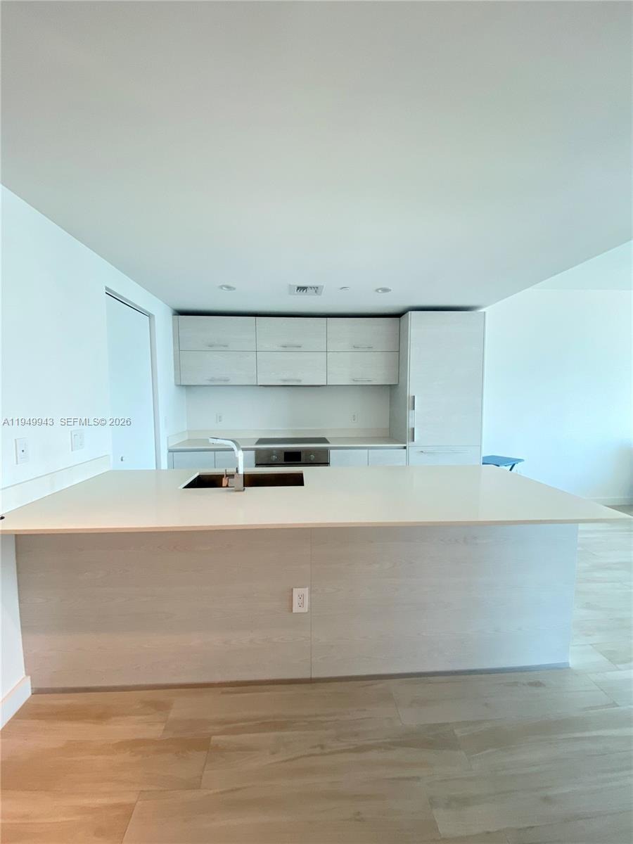 1300 S Miami Ave 4004