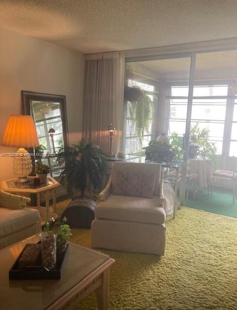 LIME BAY CONDOMINIUM 8 - Residential