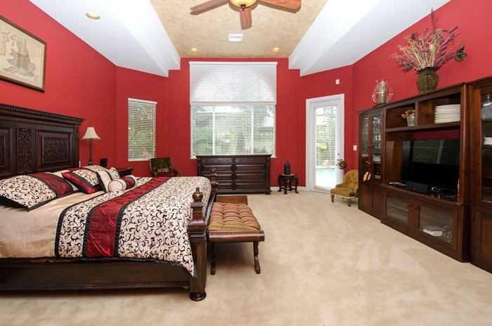 Hollywood Oaks - Residential