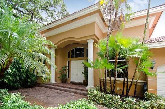 Hollywood Oaks - Residential