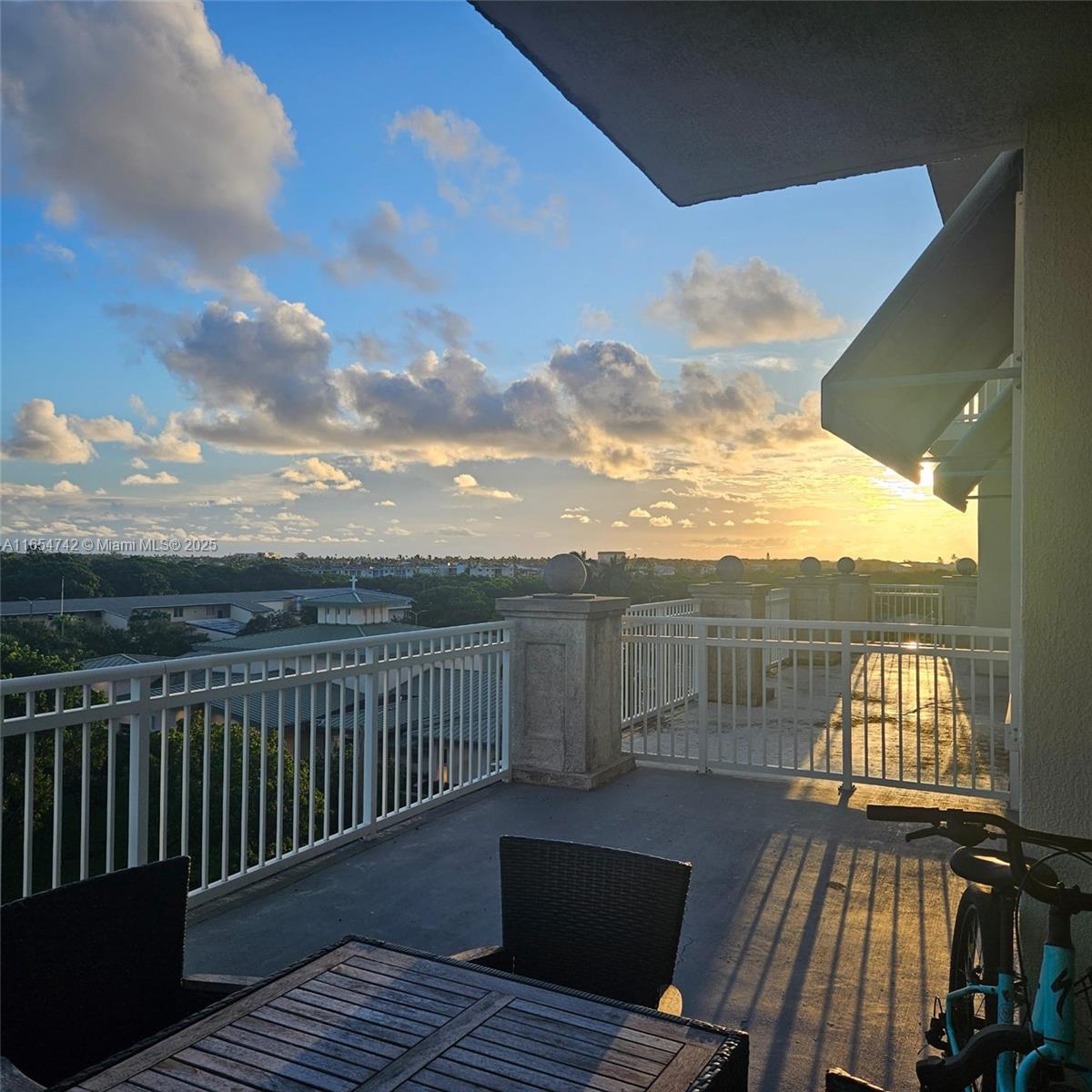 CASA COSTA CONDO - Residential