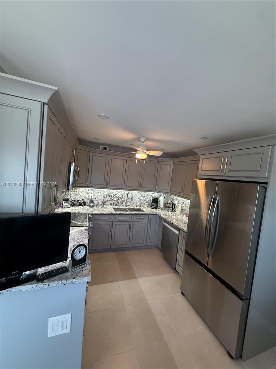 LYNDHURST K CONDO - Residential