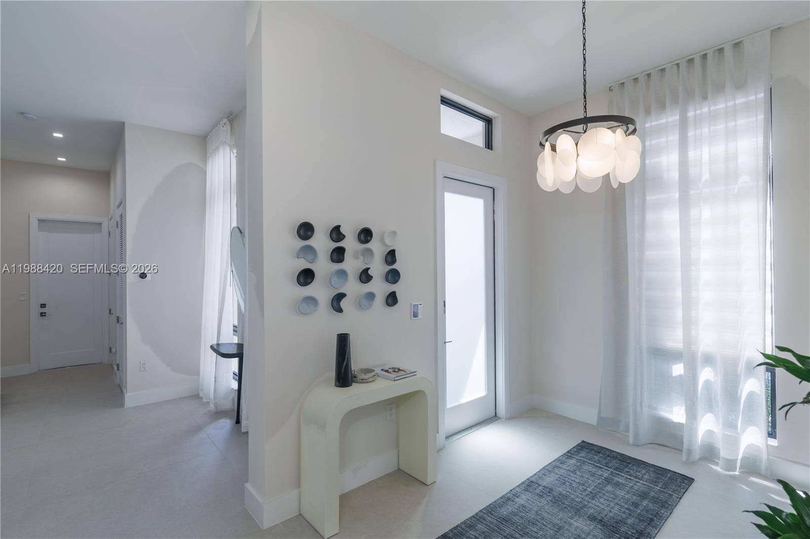 DOWNTOWN DORAL SOUTH PHAS - Residential