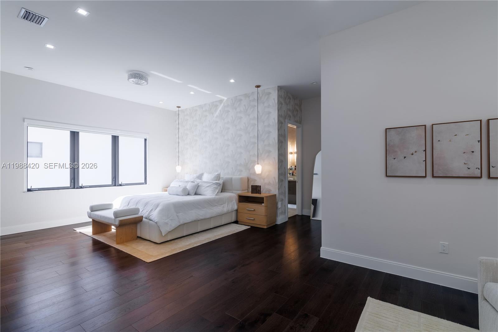 DOWNTOWN DORAL SOUTH PHAS - Residential