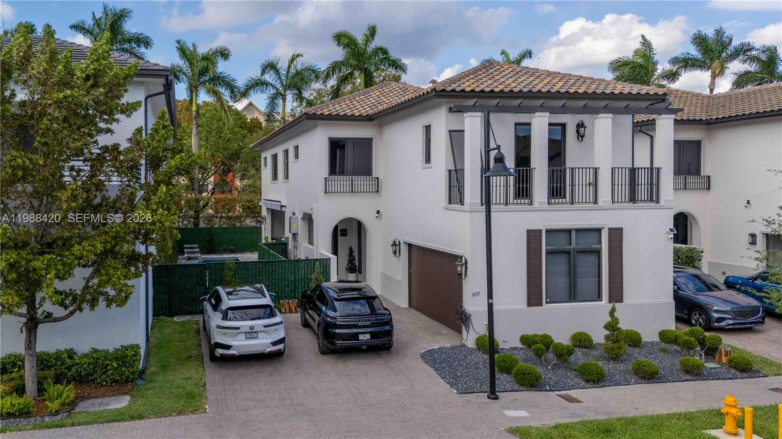 DOWNTOWN DORAL SOUTH PHAS - Residential