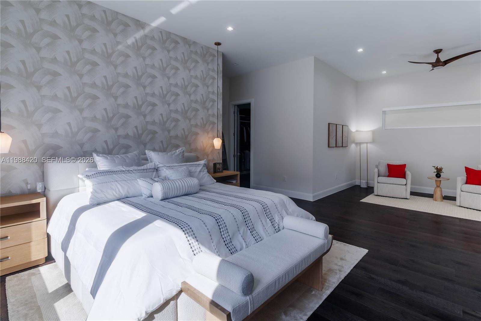 DOWNTOWN DORAL SOUTH PHAS - Residential