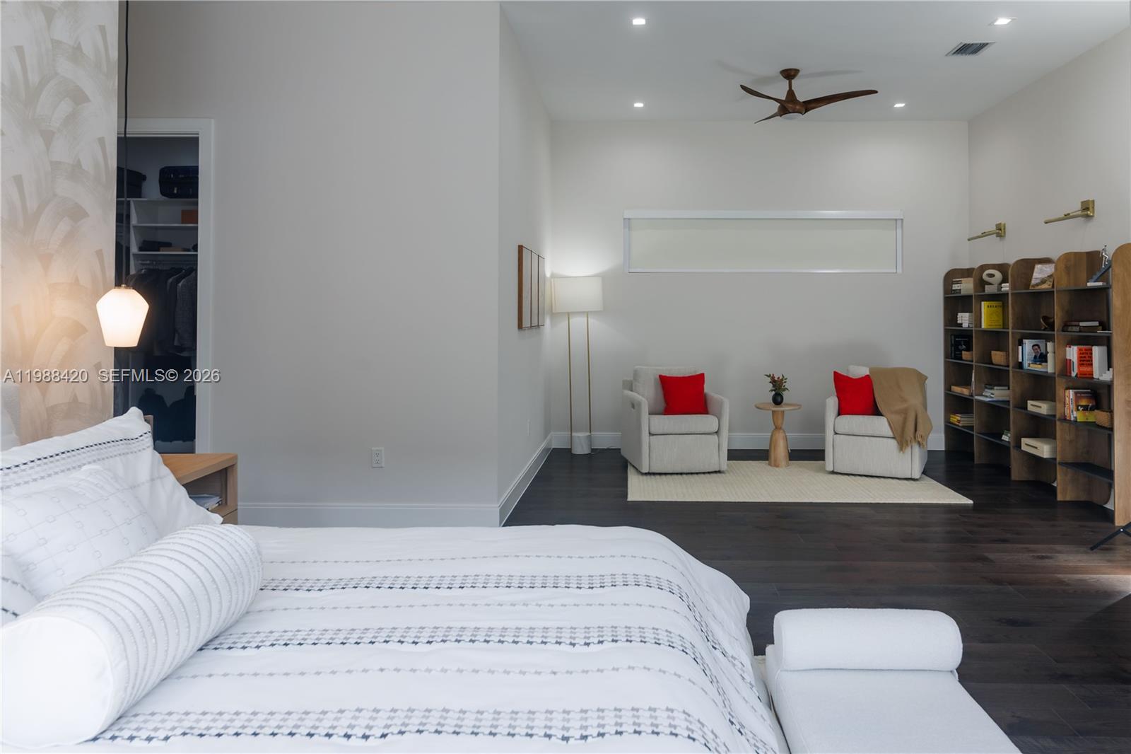 DOWNTOWN DORAL SOUTH PHAS - Residential