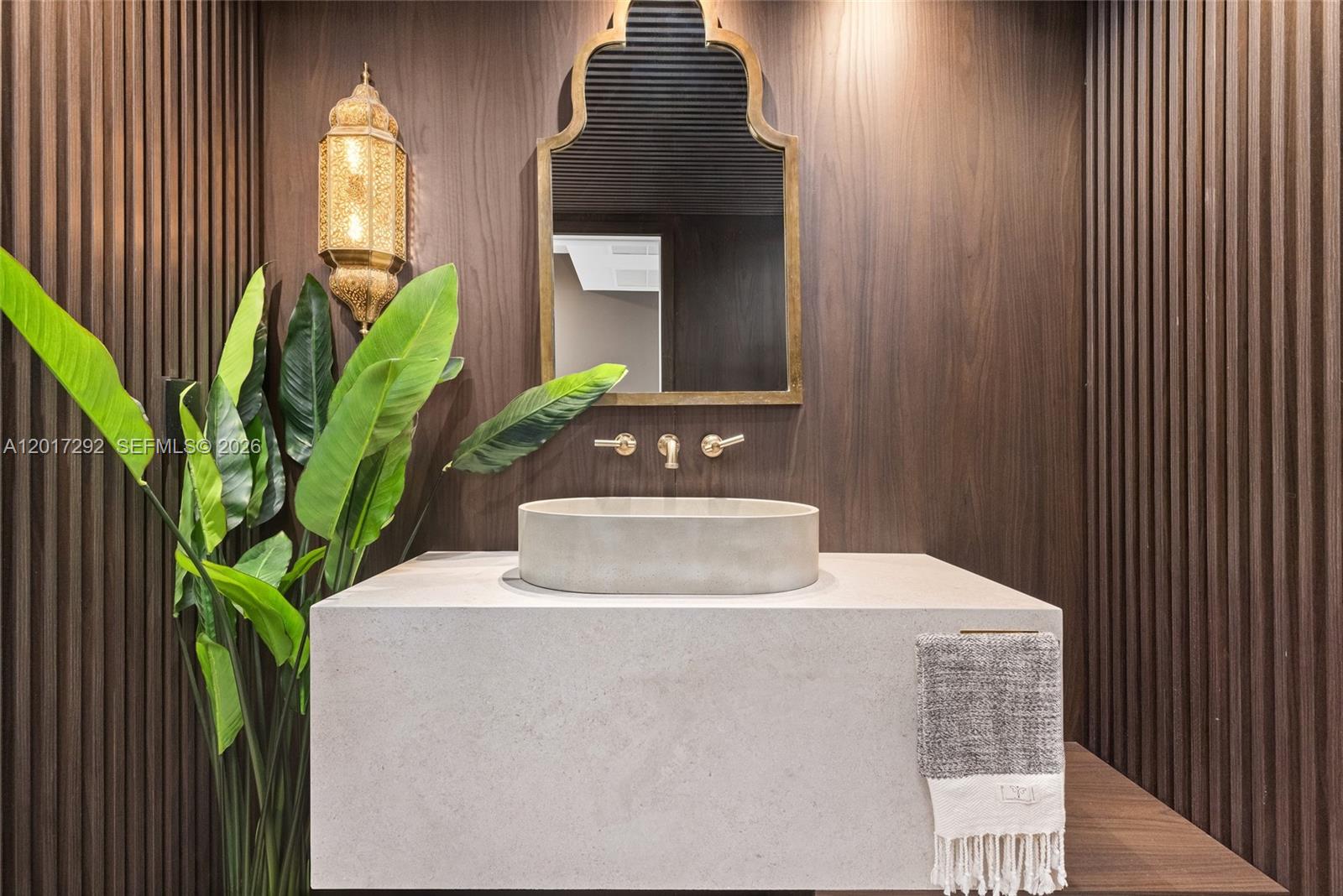 THE PENINSULA CONDO - Residential