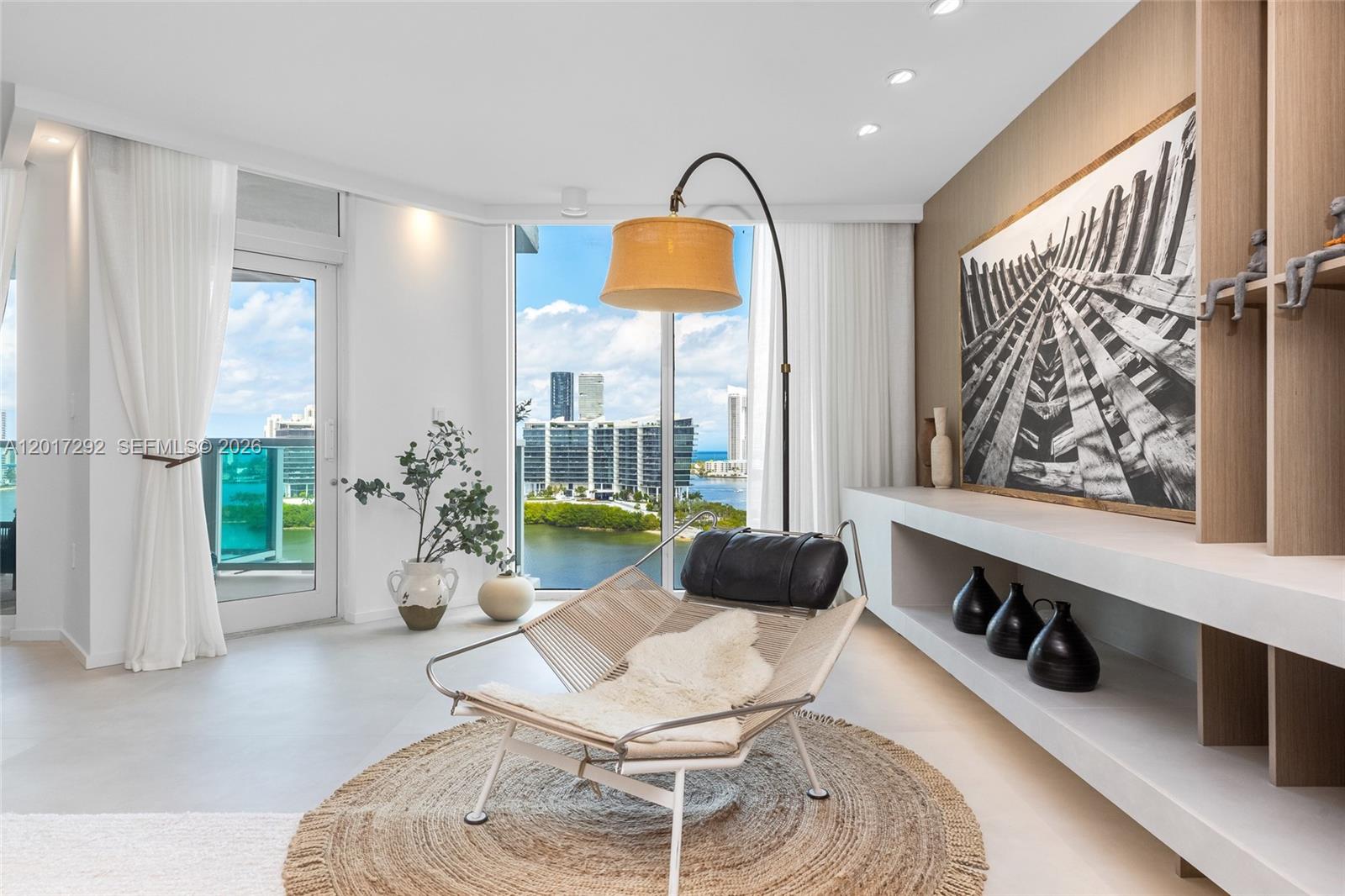 THE PENINSULA CONDO - Residential