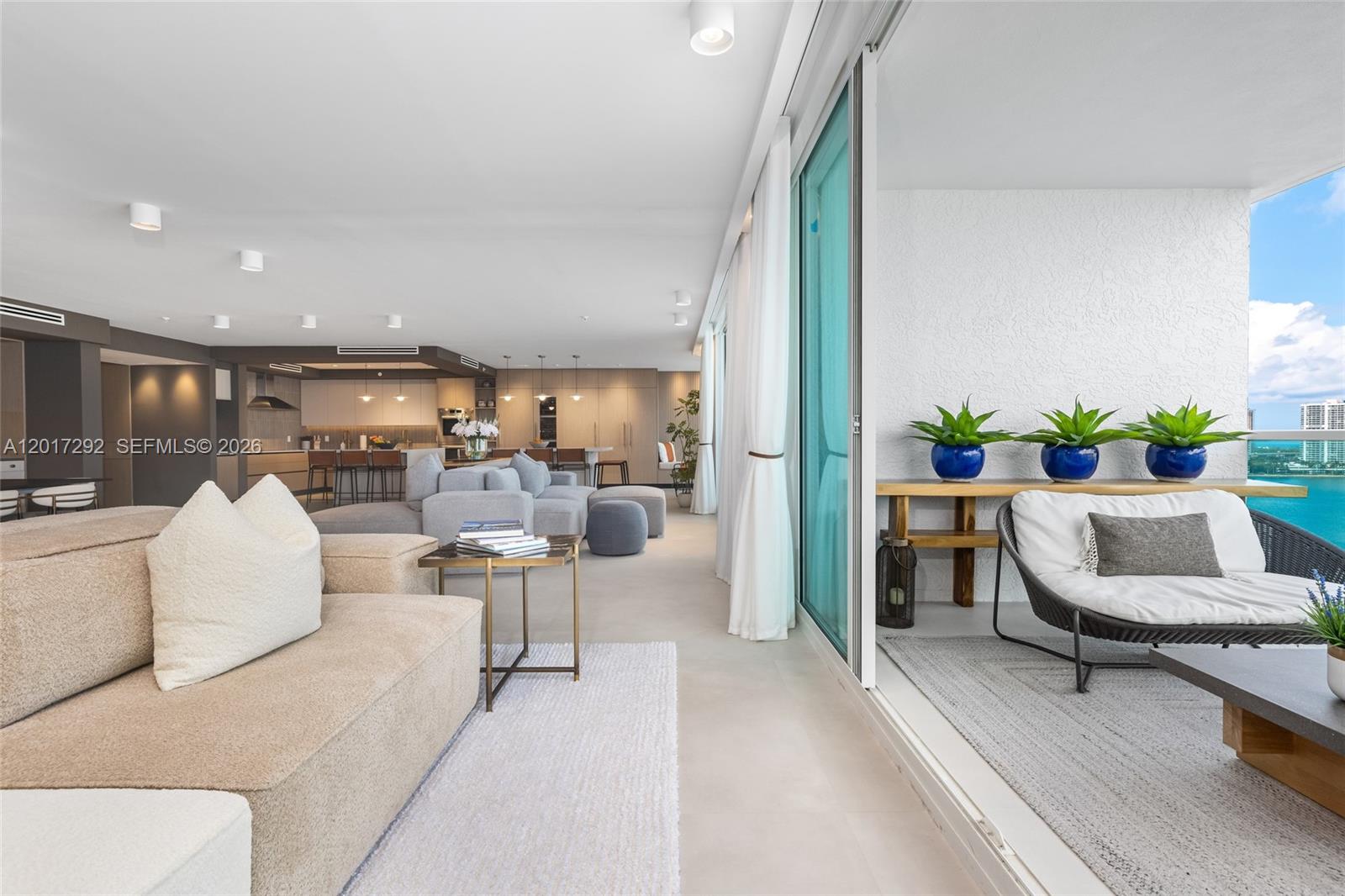 THE PENINSULA CONDO - Residential