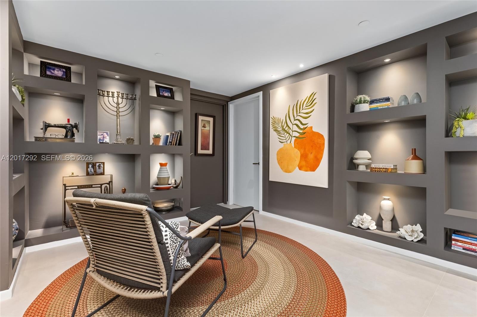 THE PENINSULA CONDO - Residential