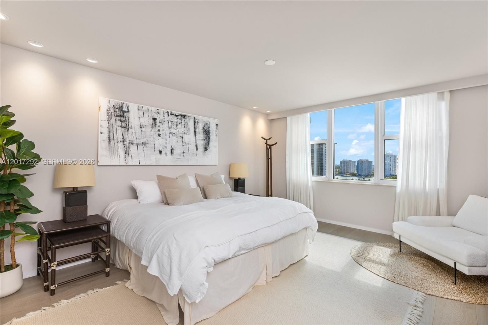 THE PENINSULA CONDO - Residential