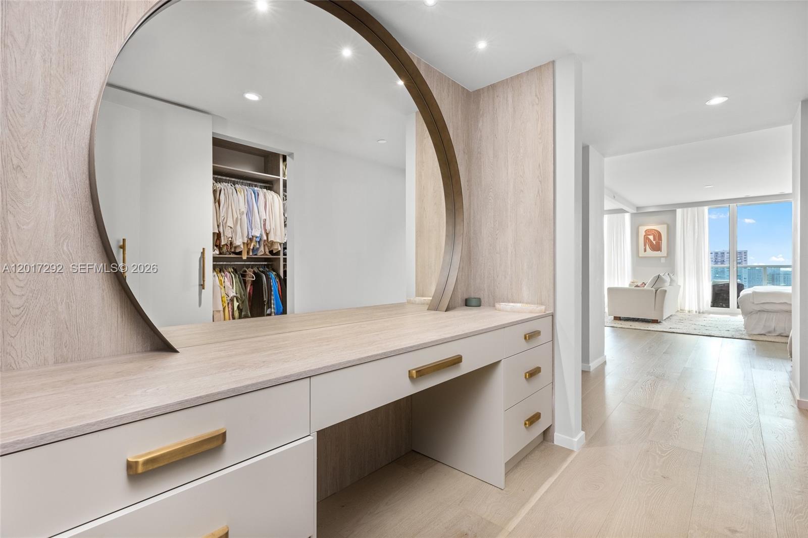 THE PENINSULA CONDO - Residential