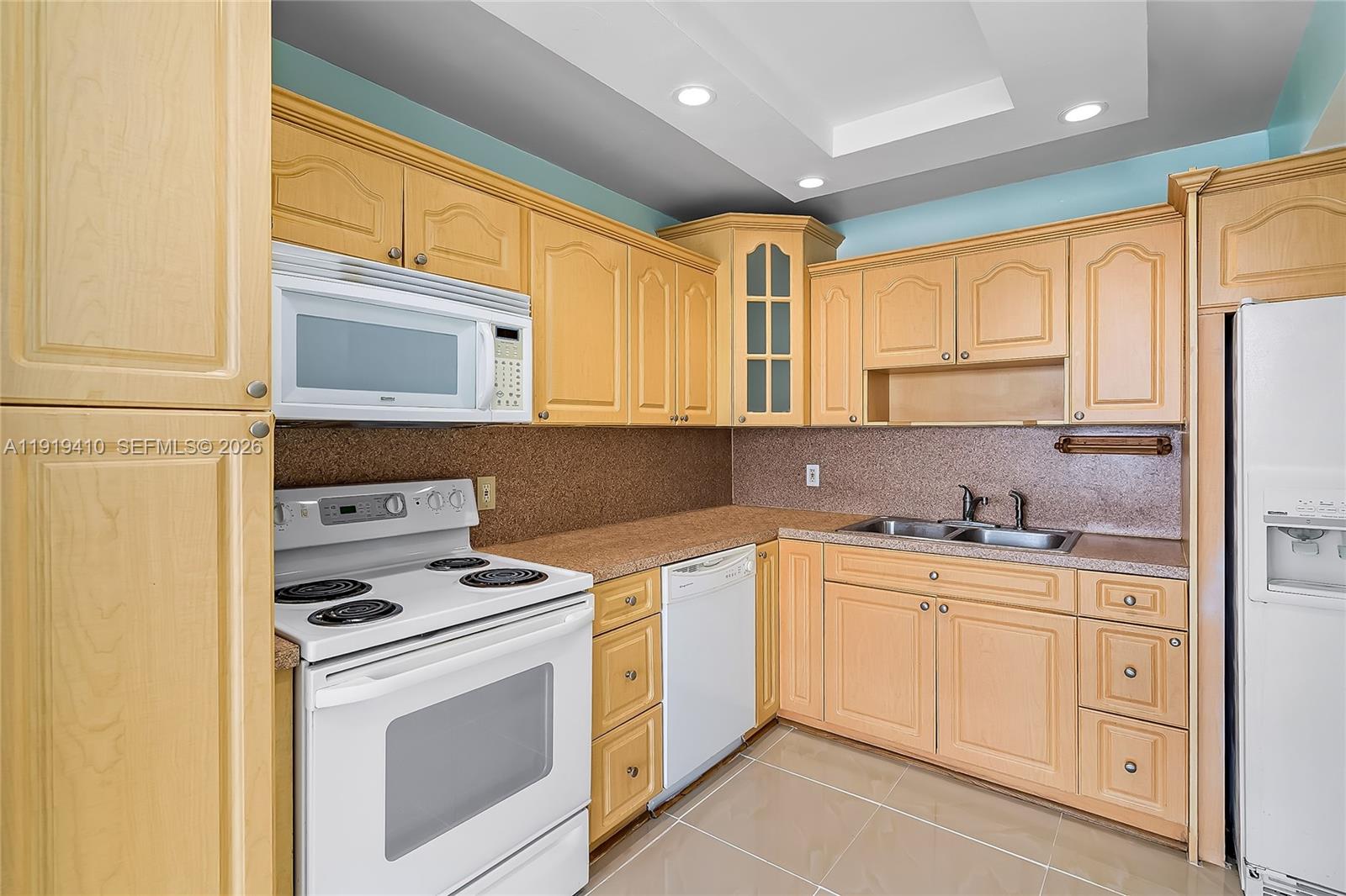 CRESTVIEW TOWERS CONDO - Residential