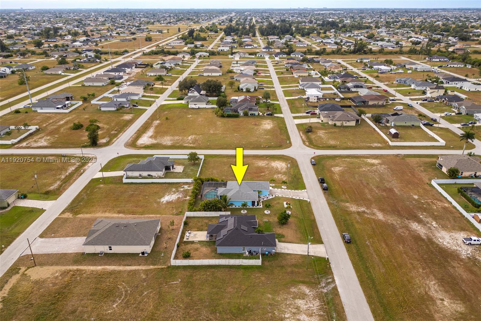 CAPE CORAL - Residential