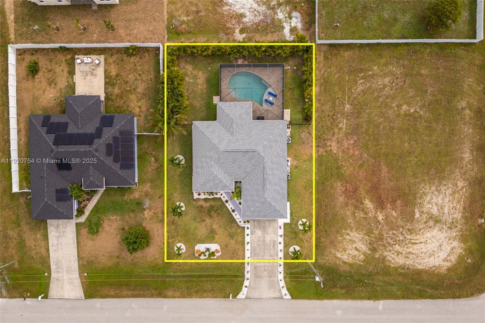 CAPE CORAL - Residential