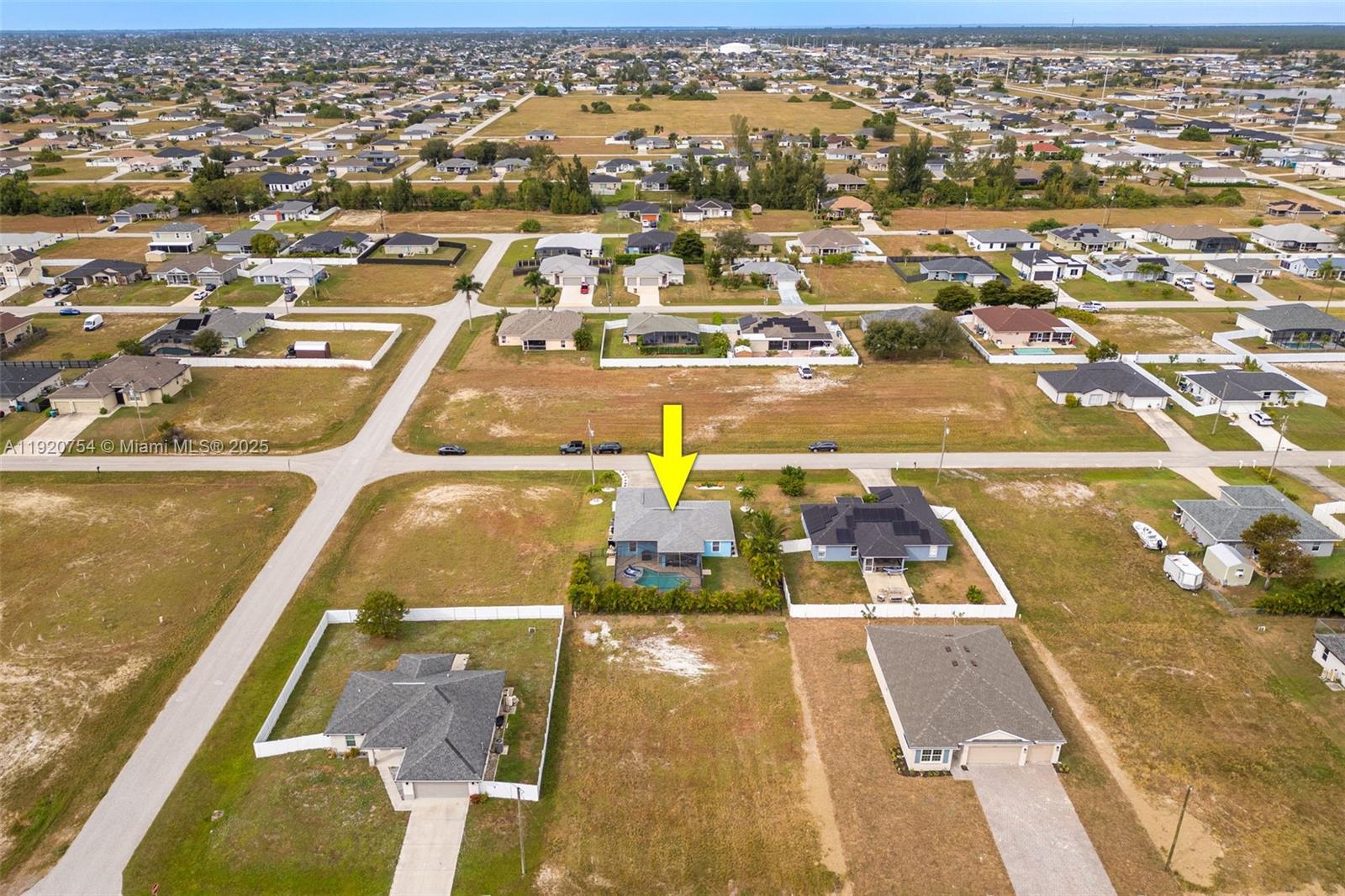 CAPE CORAL - Residential