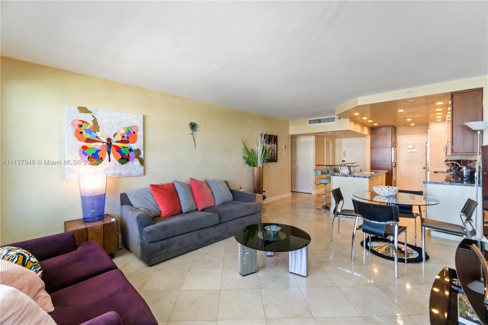 100 Lincoln Rd 1533