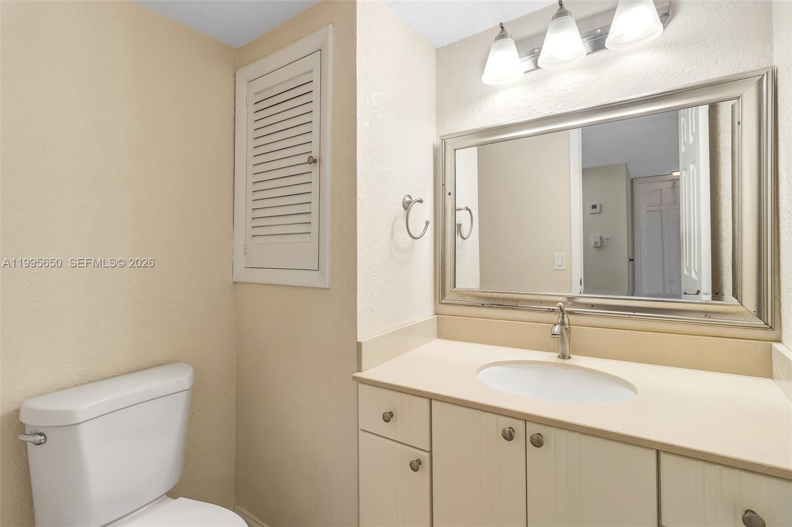 HOLLYBROOK GOLF AND - Residential